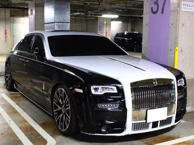 Rolls-Royce Ghost Mansory, combustível (2023)