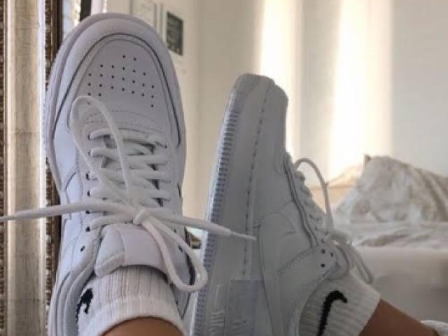 Tênis Nike branco🦋