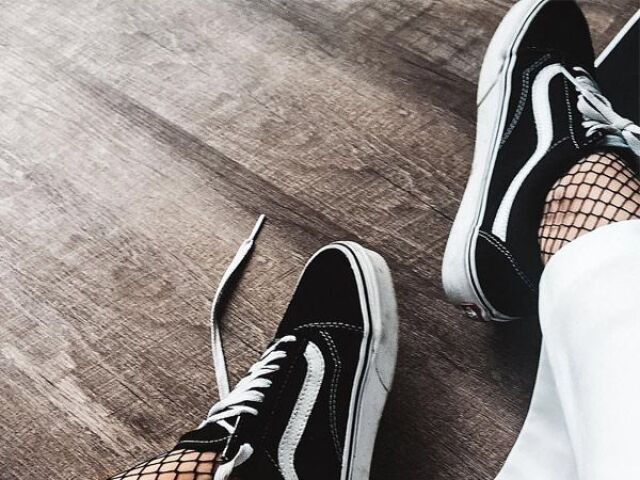 tênis preto e branco vans