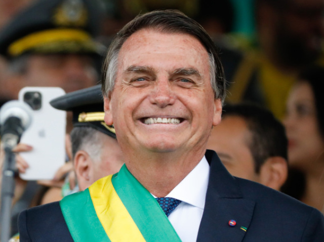 Você conhece os políticos do Brasil?
