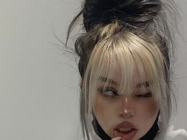 โข