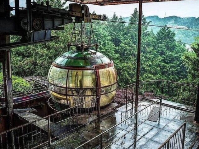 Estação de bondinho espacial