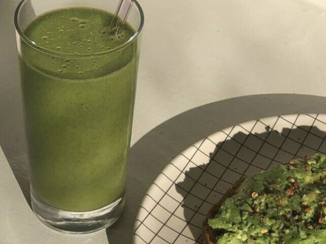 Suco verde com avocado!!