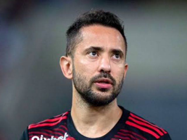 Everton Ribeiro