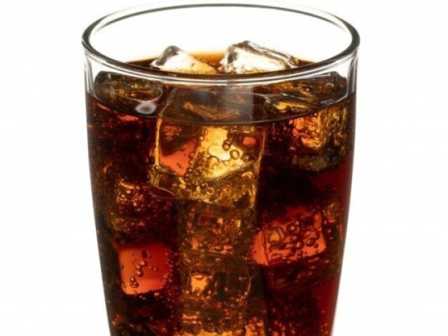 Esse!
(Nรฃo que especificamente tem que ser coca, mas qualquer guaranรก)