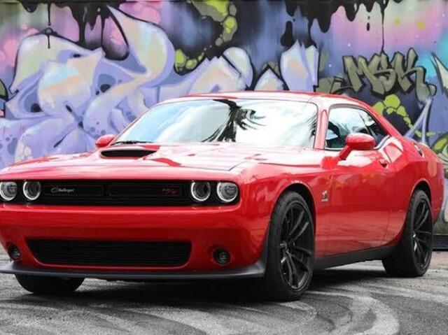 Dodge Challenger