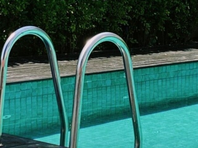 Piscina.