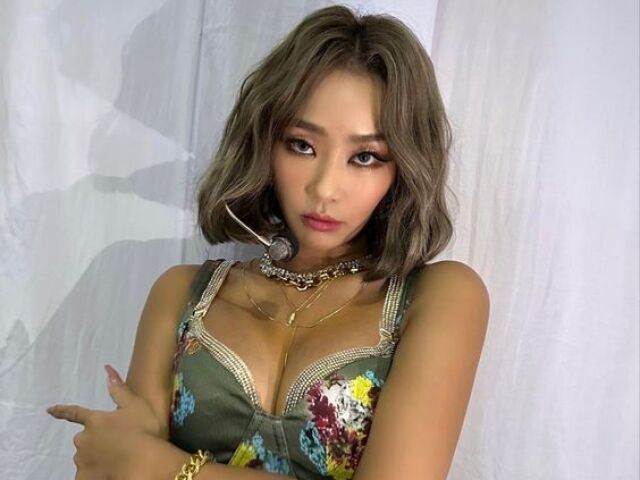 hyolyn - solista