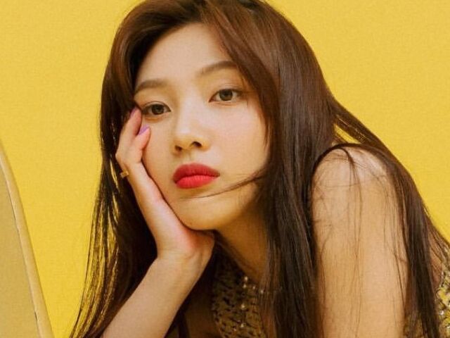 Joy ( Red Velvet )