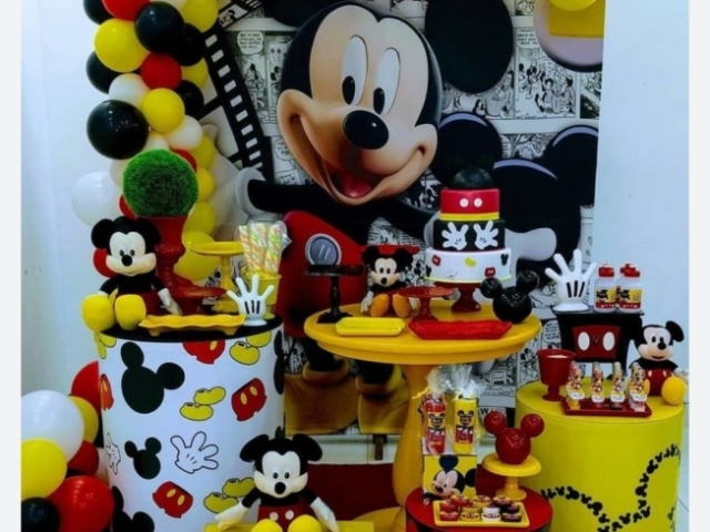 Mickey (desculpa de estar cortado)