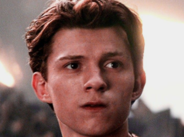 Tom Holland(homem aranha 3-edição)