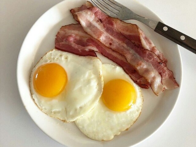 ovos com bacon !!