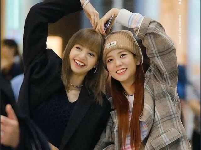 Jisoo e Lisa