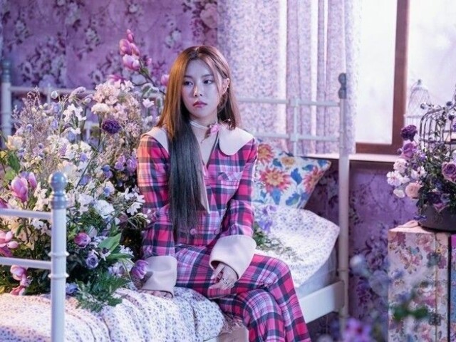 Make Me Happy - Wheein