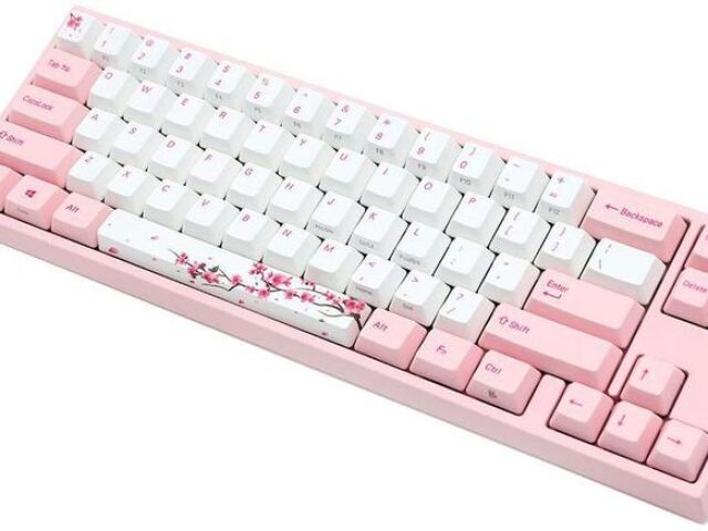 Um teclado rosa bem fofo!