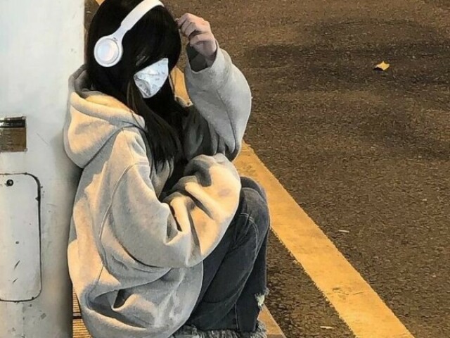 Prefiro ser eu ou
Outra pessoa.... 🙃