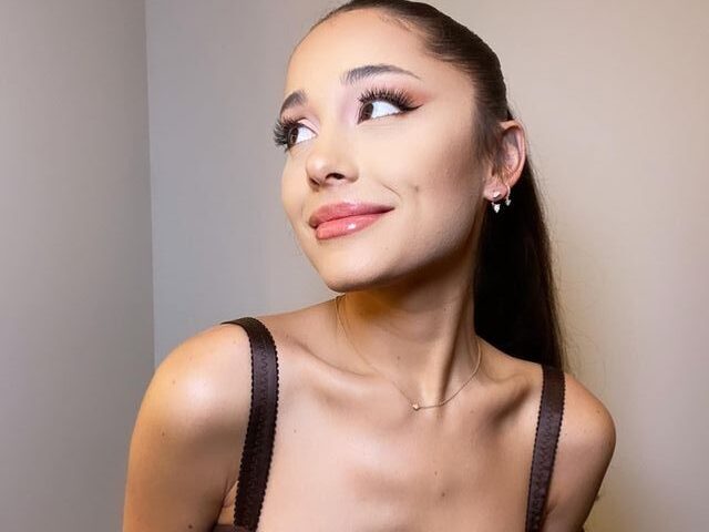 ariana (big)