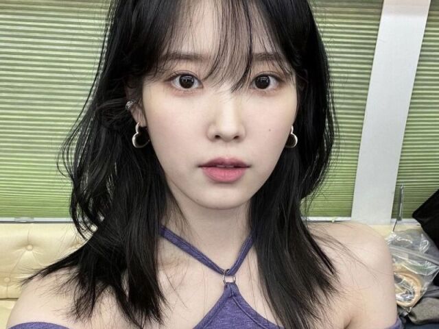 IU