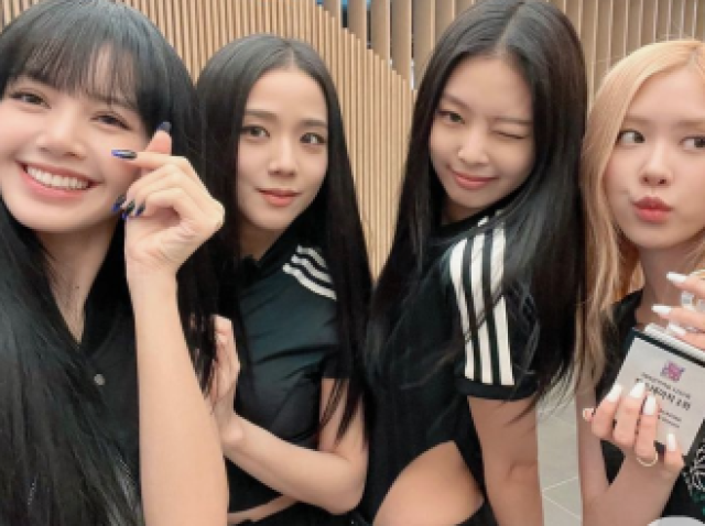✰•Com quem você moraria? Blackpink Version•✰