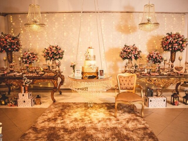 »»—— Festa da realeza ——««