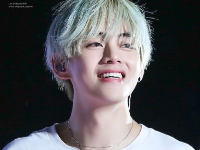 Parabéns você tirou o Kim Taehyung! 🥳✨