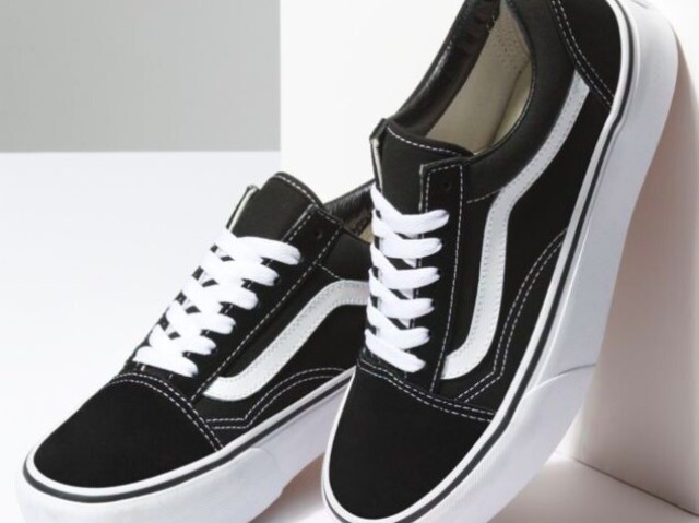 Vans preto