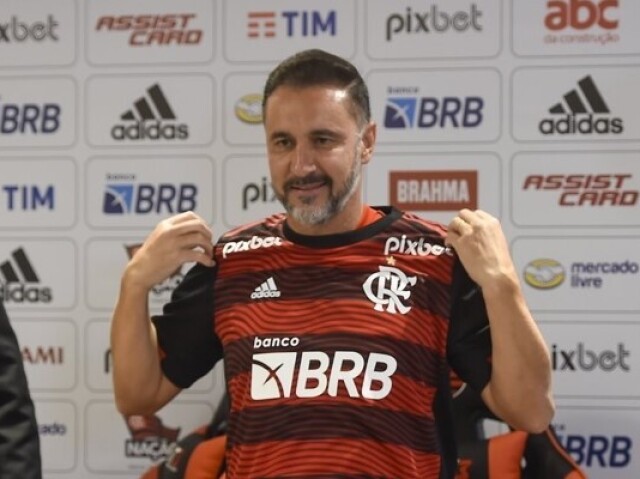 VITOR PEREIRA