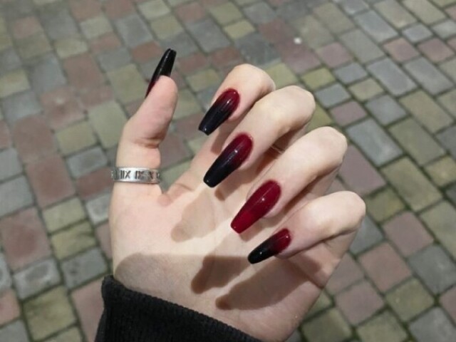 LINDA!!! VERMELHO E PRETO MELHORES CORES!!