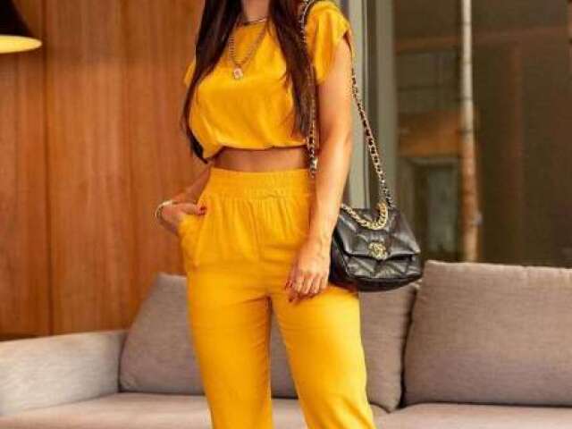 Conjunto amarelo