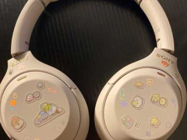 headphone branco decorado