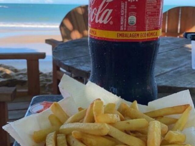 batata frita com coca