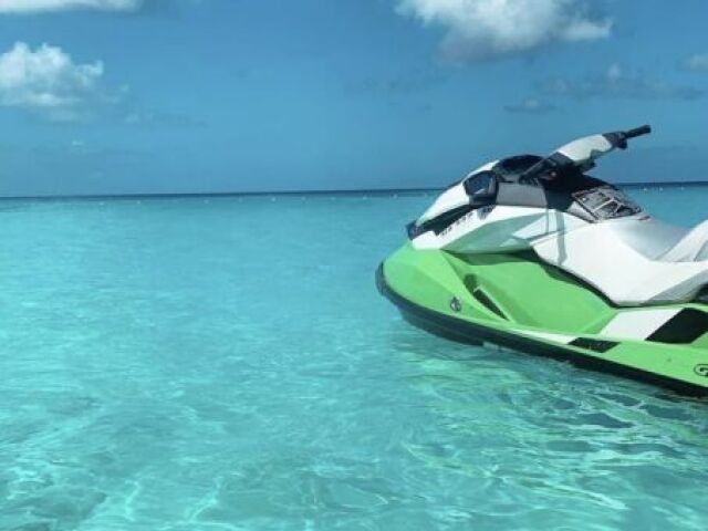 Jet ski