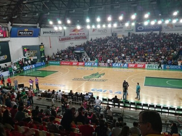 Arena, Ginásio Panela de Pressão