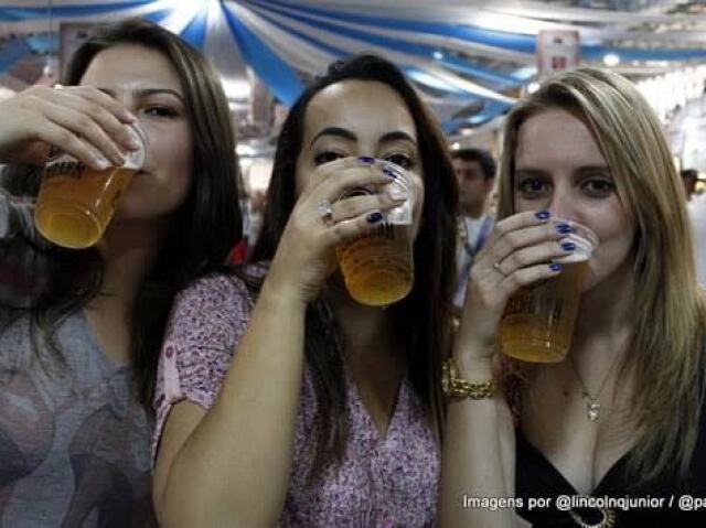 Beber com as amigas