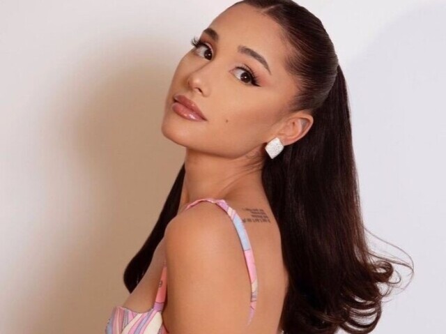 💌 ariana grande