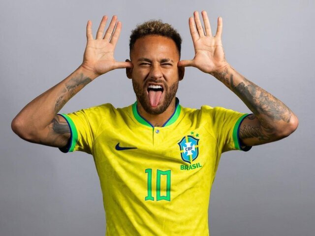 Neymar JN
(Jogador de Futebol)