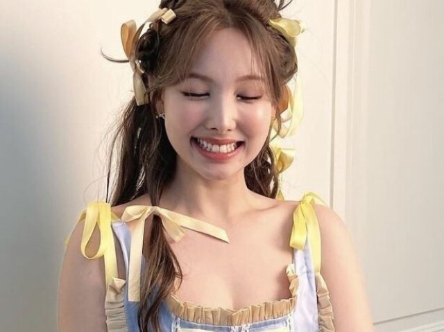 nayeon twice