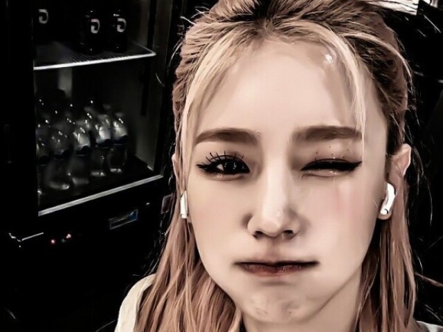 visual, danรงarina principal & vocalista principal ๐ป๐ค