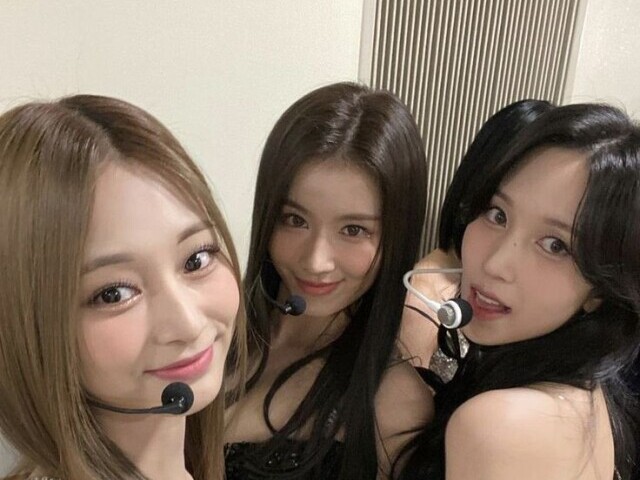 Tzuyu / Sana / Mina