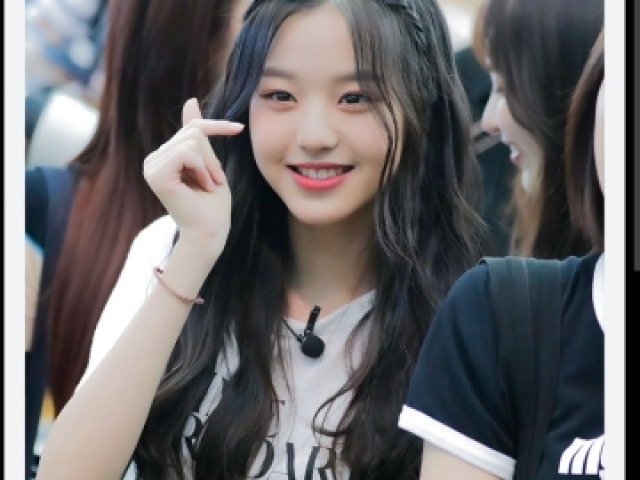 Wonyong
(IVE)