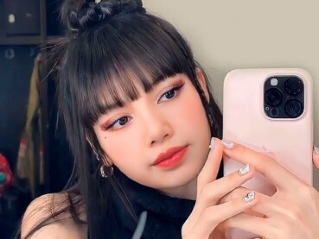 Jennie✅
Lisa✅