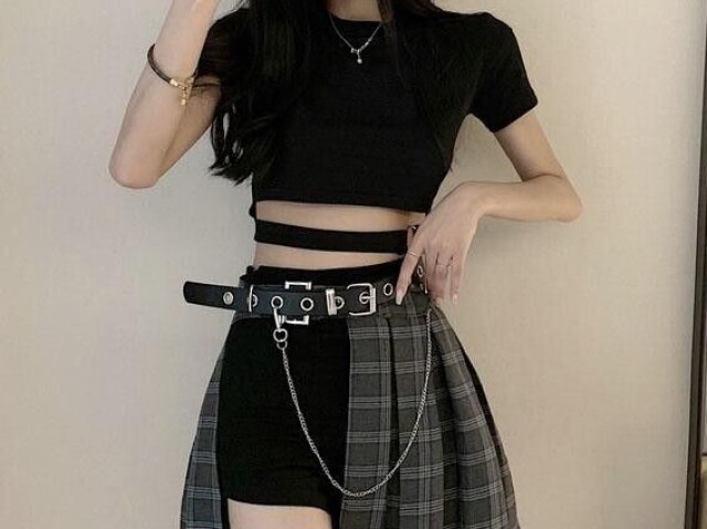 Essa roupa super gótica, adoro preto