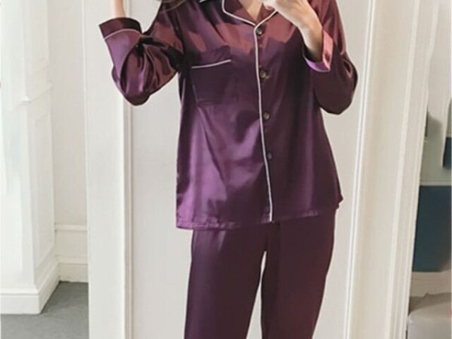 (pijama roxo)