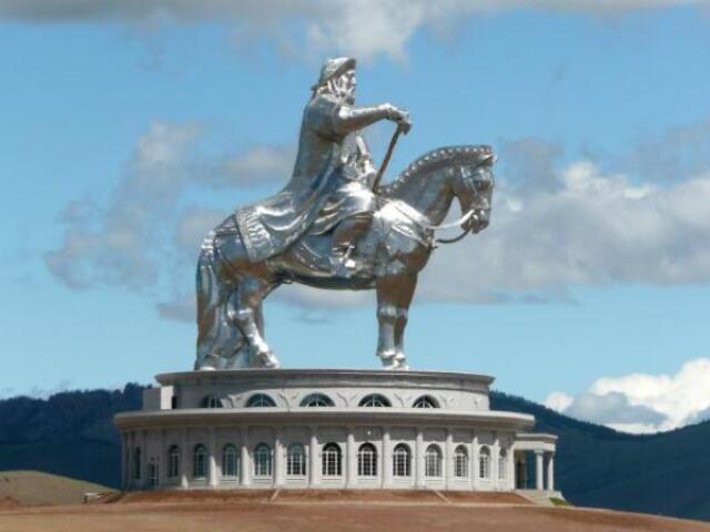 Estátua de Genghis Khan