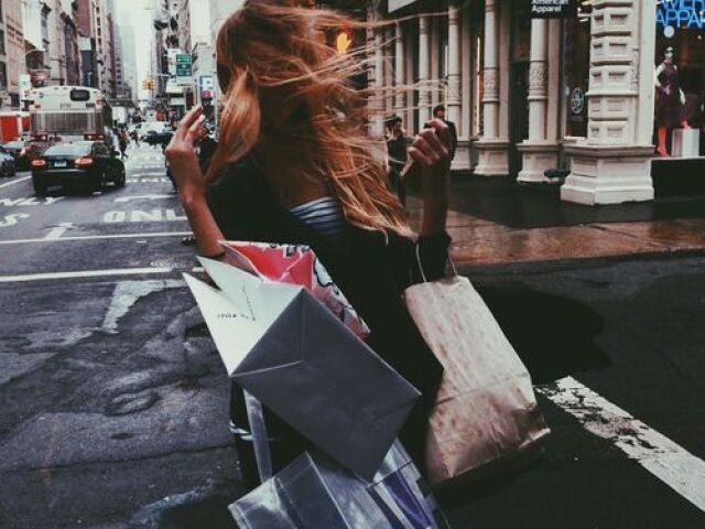 passar uma tarde no shopping