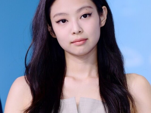 Jennie
Blackpink