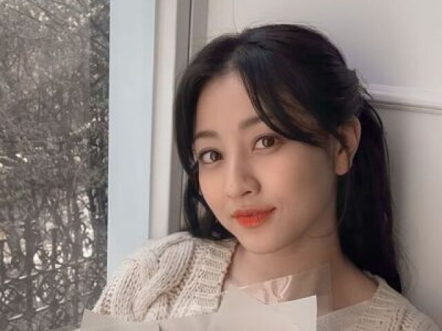 JIHYO (TWICE)