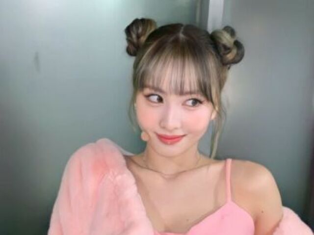 MOMO