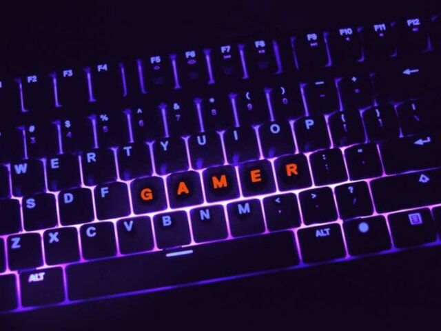 teclado gamer(literalmente)