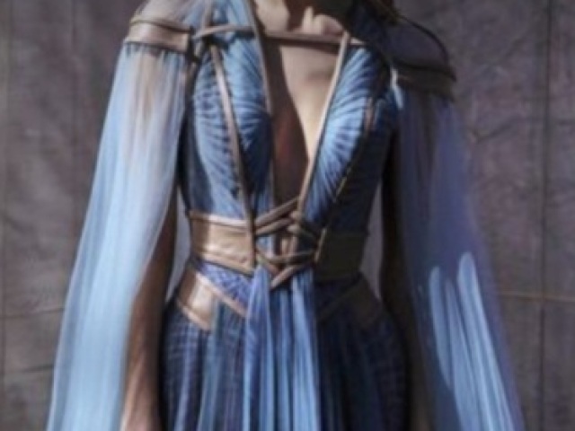 Parte de cima
Vestido 1